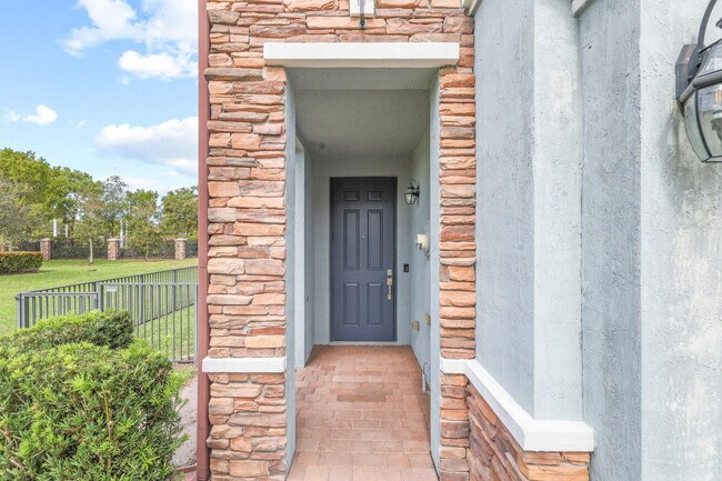 Foto del edificio - 12772 Anthorne Ln