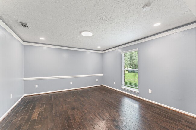 Foto del edificio - 9611 Hearthwood Dr
