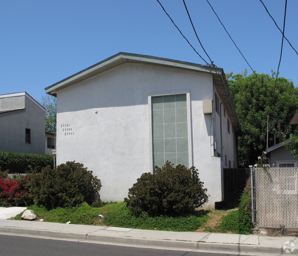 Foto del edificio - 25901-25905 Walnut St