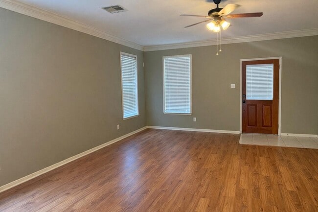 Building Photo - 915 Saginaw Bay Ct