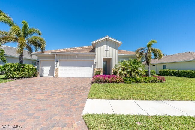 Foto del edificio - 14717 Leeward Dr