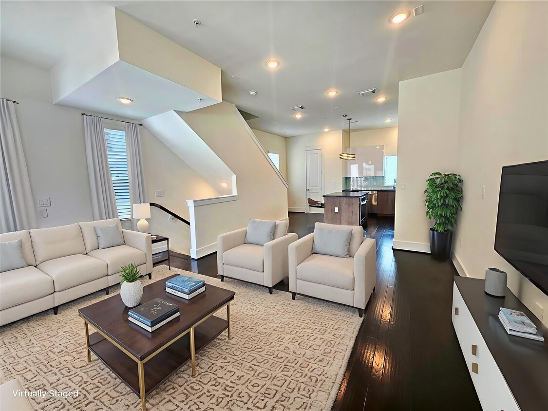 Foto principal - 2401 Crawford St