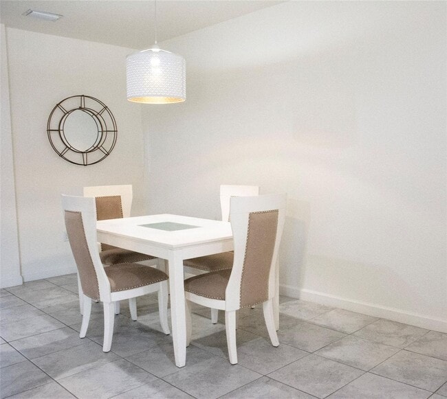 Photo - 315 NE 208th Terrace House