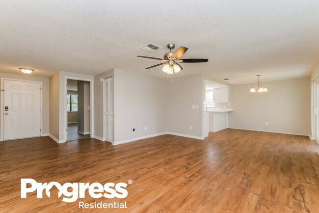 Foto del edificio - 6403 Reef Cir