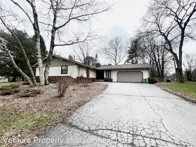 Building Photo - 4 br, 3.5 bath House - 15685 Brojan Drive