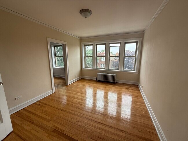 Foto del edificio - 2111 Grove Ave