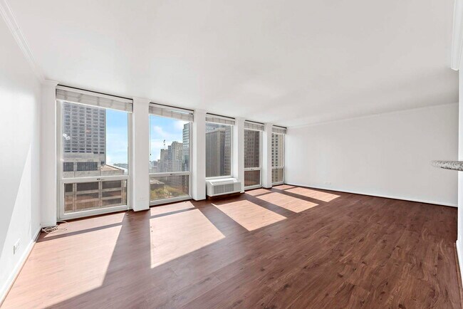Foto del edificio - 111 E Chestnut St