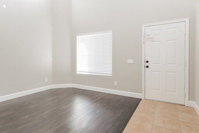 Building Photo - 5309 Las Cruces Heights St