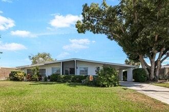 Building Photo - 1660 Juniper Dr