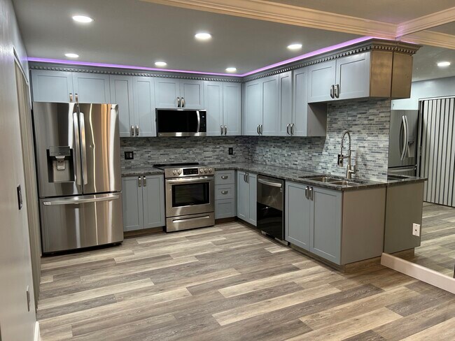 Kitchen - 184 Charter Way