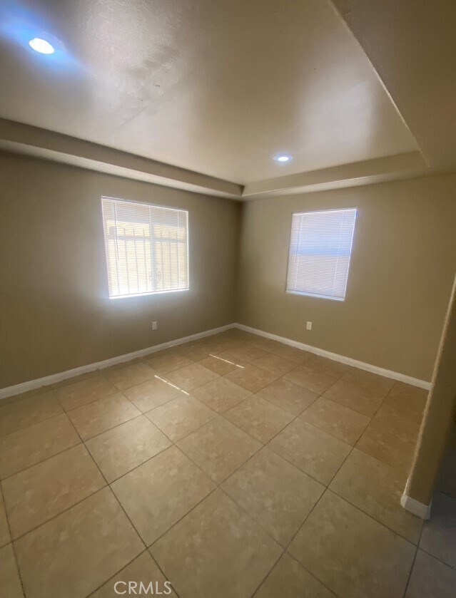 Foto del edificio - 635 E 79th St