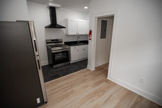 Building Photo - 1388 W 83rd St