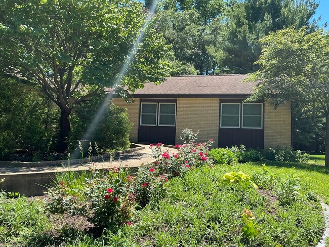 Foto del edificio - 2209 Grange Cir
