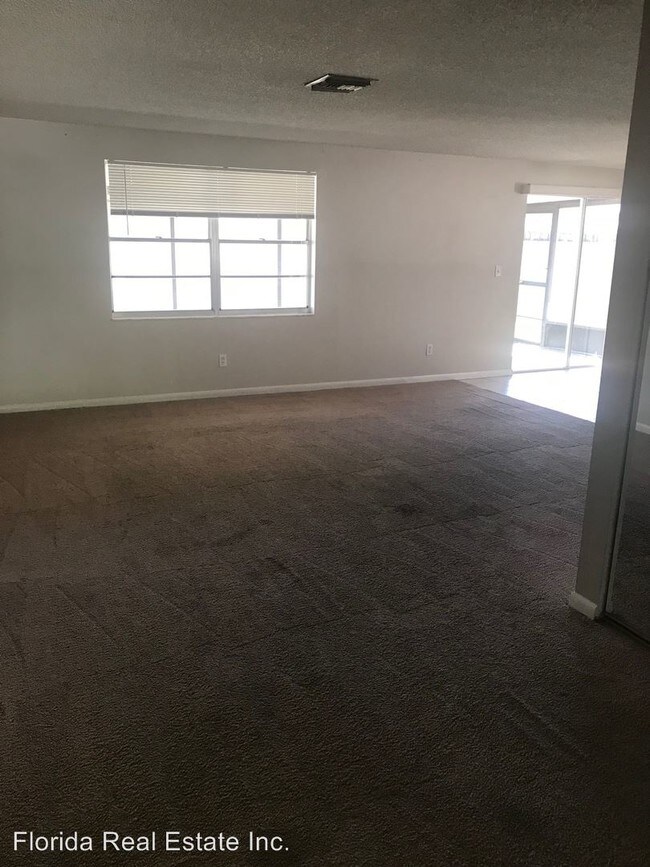 Foto del edificio - 7335 Monterey Blvd