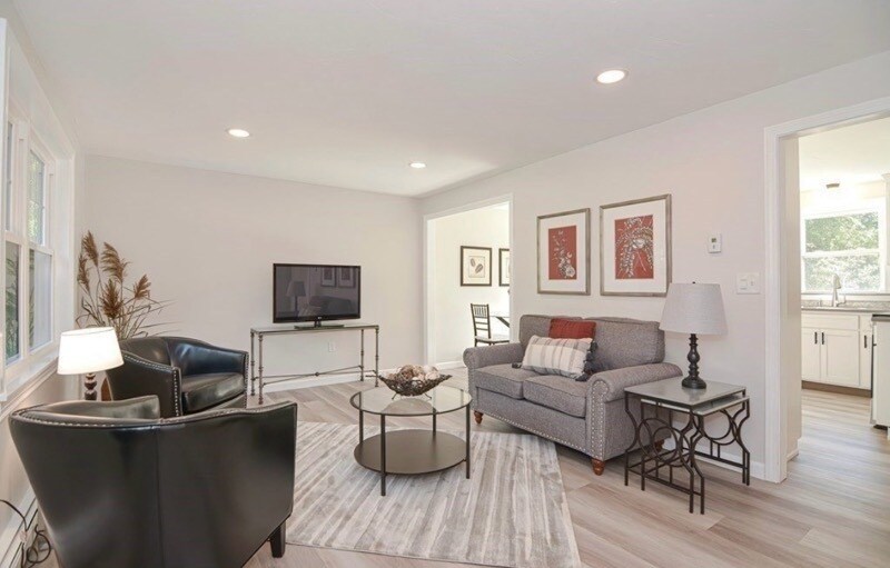 Primary Photo - 22 Beechwood Rd