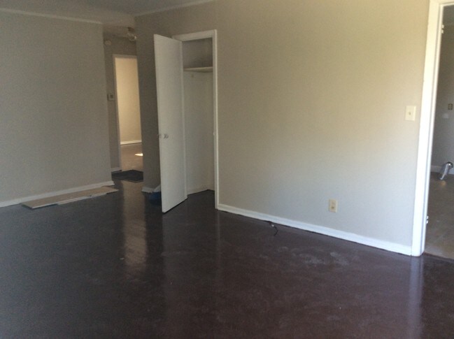 Building Photo - 2403 Marlowe Ave