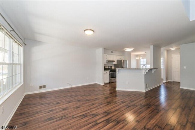 Building Photo - 1004 Appleton Way