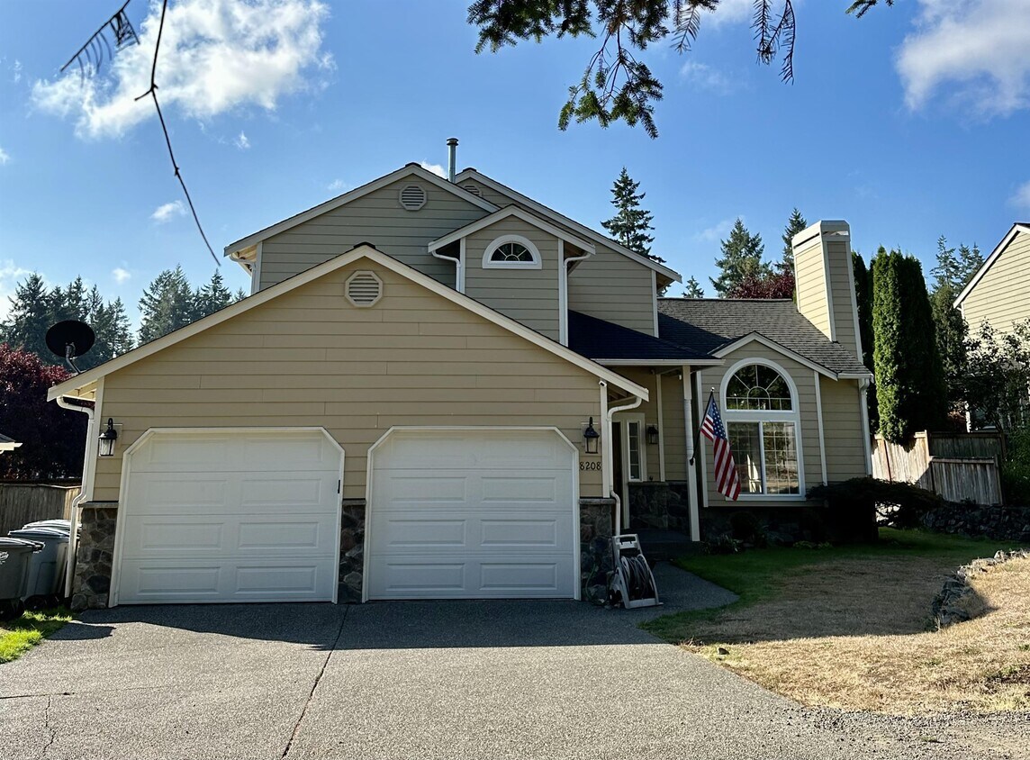 8208 48th St Ct W, University Place, WA 98467 House Rental in