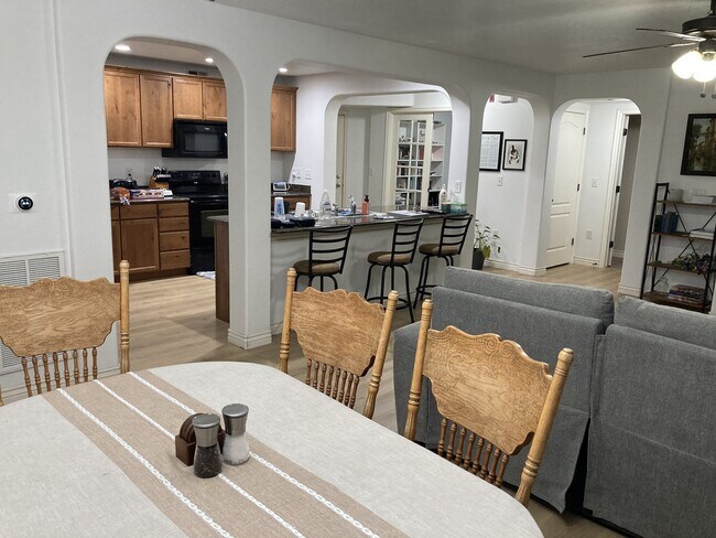 Dining Room - 1171 W Dallin Dr