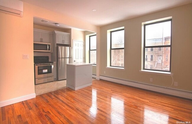 Building Photo - 1104 Park Pl