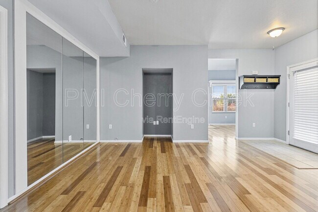 Building Photo - 18602 E Water Dr