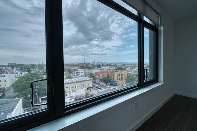 Foto del edificio - 957 Broadway