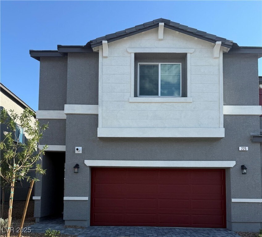 Primary Photo - 225 Mocha Coconut Ave