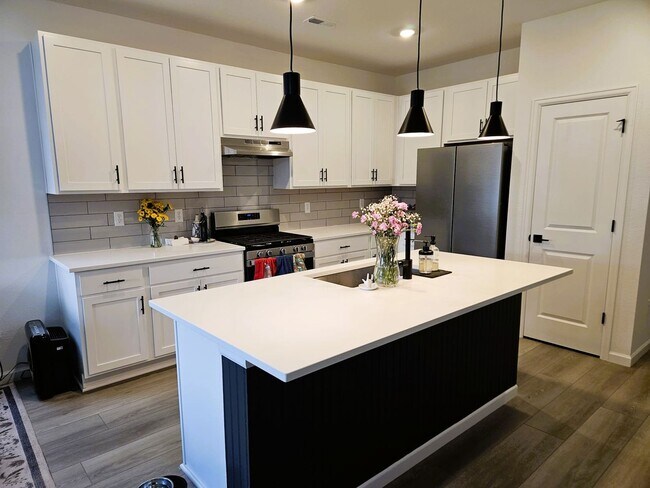 Foto del edificio - Great Townhome in Fort Collins