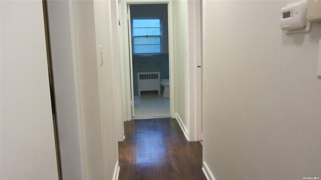 Foto del edificio - 83 Pine Hill Rd