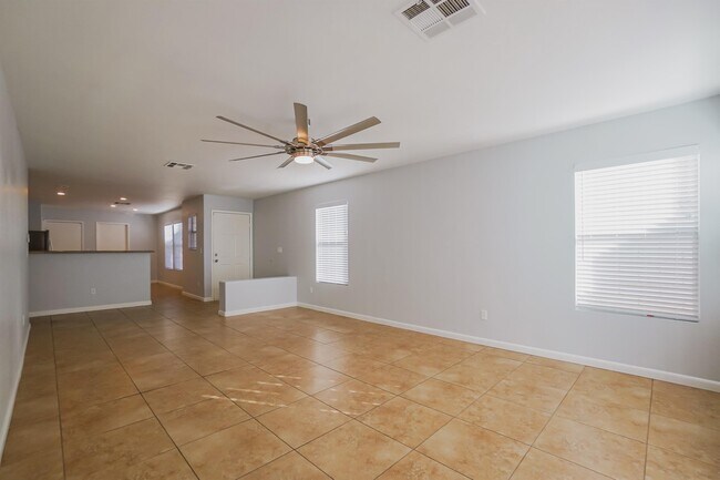 Foto del edificio - 8625 W Grand Pine Ave
