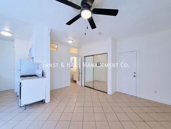 Building Photo - 635 Elm Ave