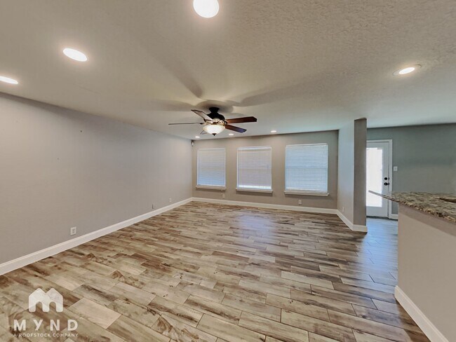 Building Photo - 7119 Capricorn Way