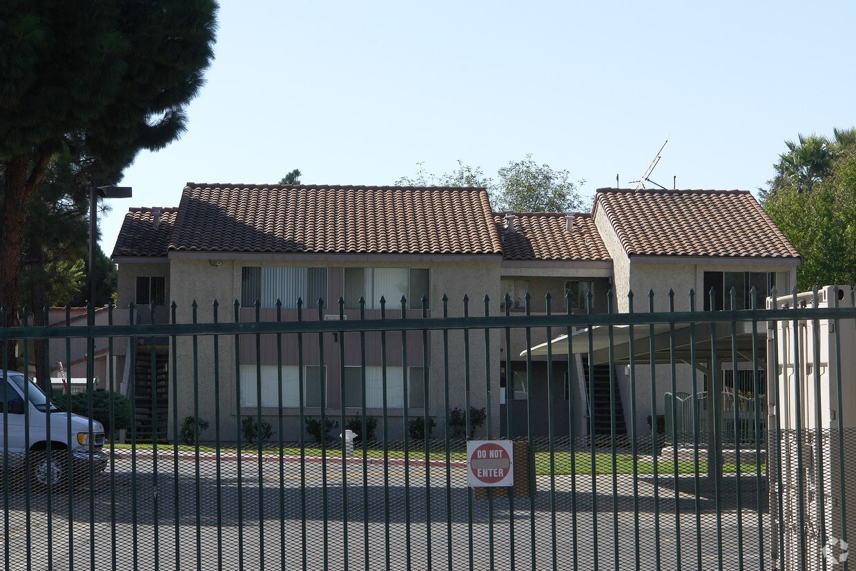 Primary Photo - Rumrill Gardens Apartments