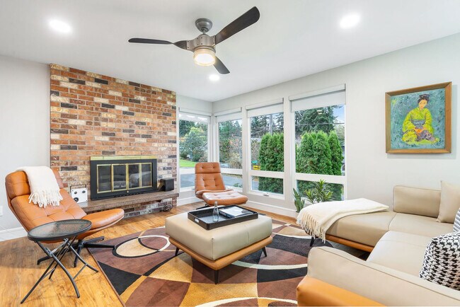 Foto del edificio - 2404 SW 104th St