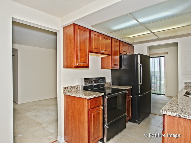 Building Photo - 6340 Americana Dr