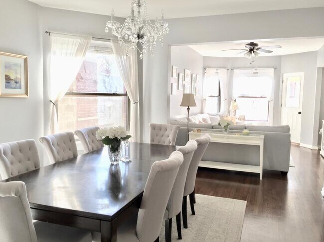 Foto del edificio - 2 bedroom in Chicago IL 60657