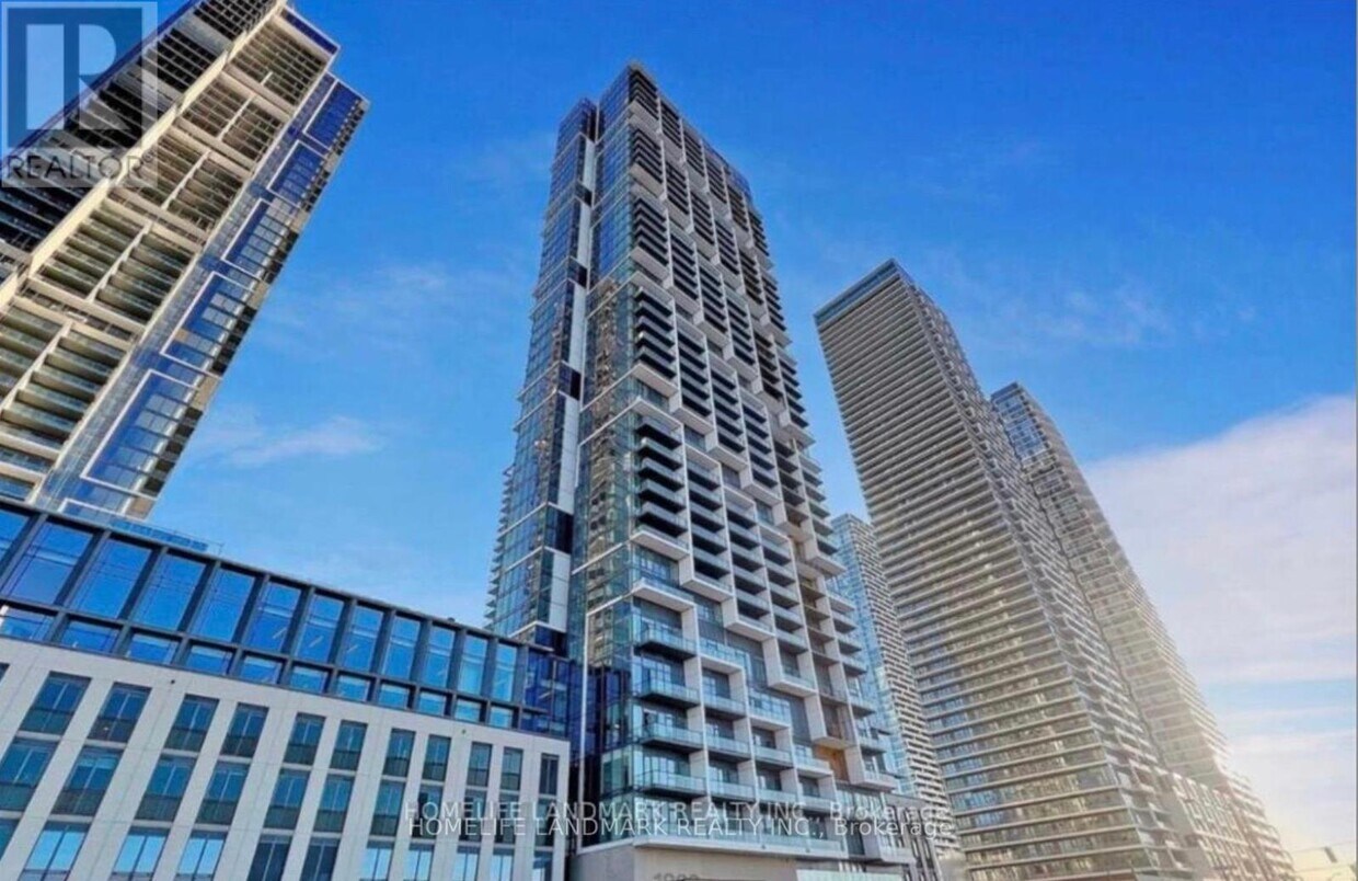 Photo principale - 1000-1000 Portage Pkwy