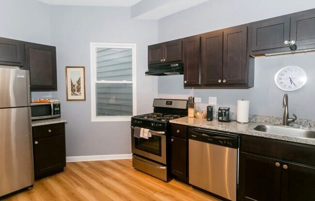 Foto del edificio - 1140 W 18th St