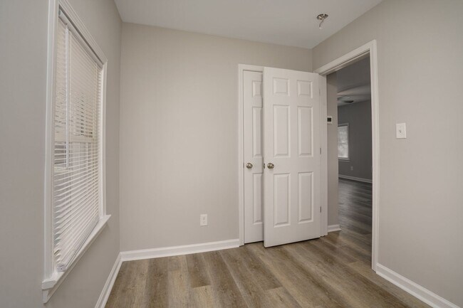 Foto del edificio - 2 Bedroom House - Coming Soon!