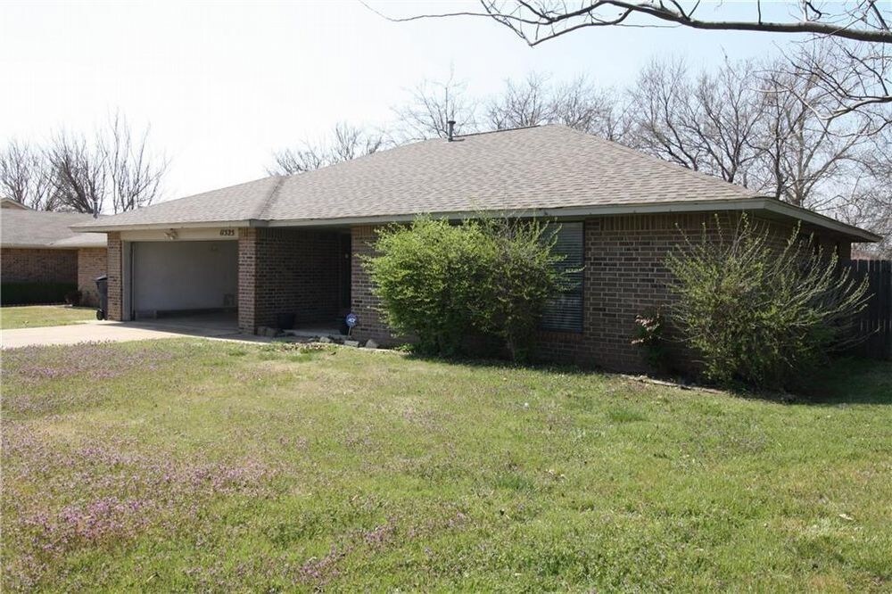 Primary Photo - 11525 N Florida Ave Oklahoma City OK 73120