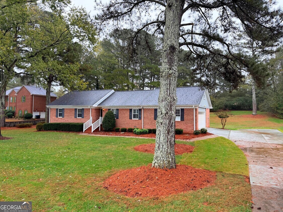 Foto principal - 315 Hardscrabble Rd