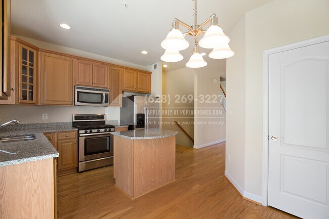 Foto del edificio - 543 Garrett A Morgan Blvd