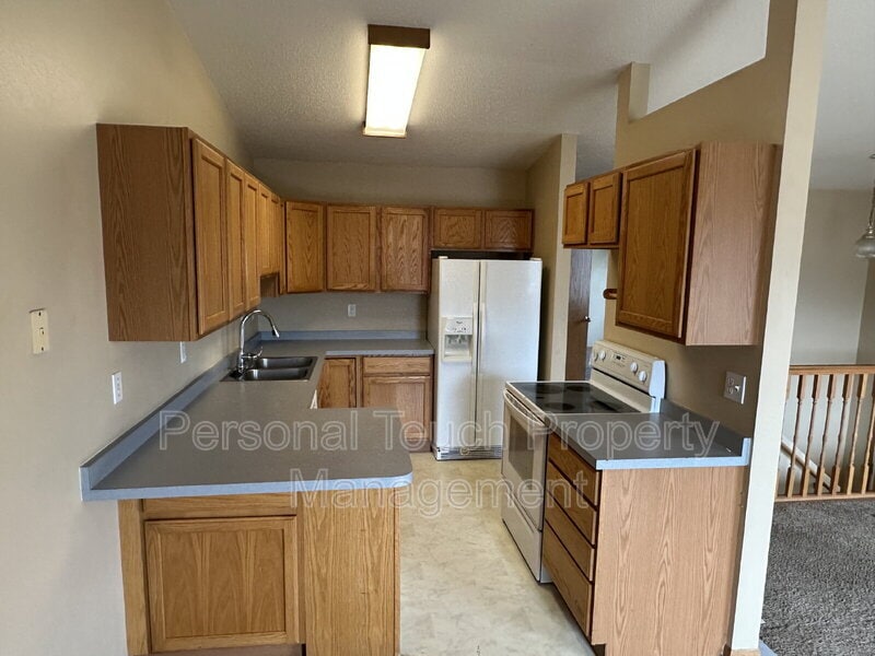 Primary Photo - 2571 Amber Valley Ct