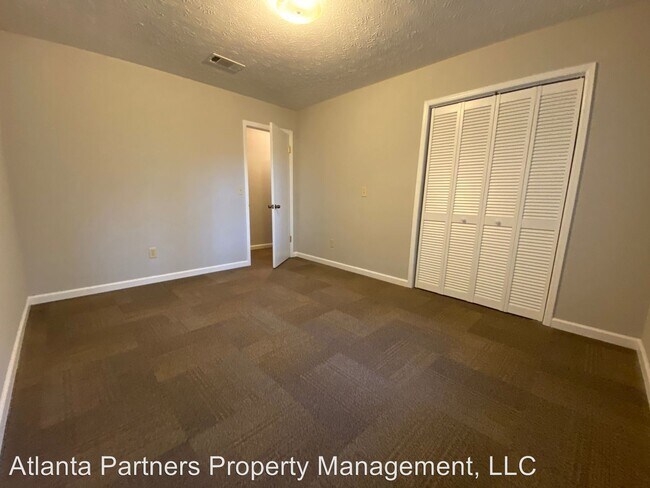 Foto del edificio - 438 Peachtree Ridge Ct NW