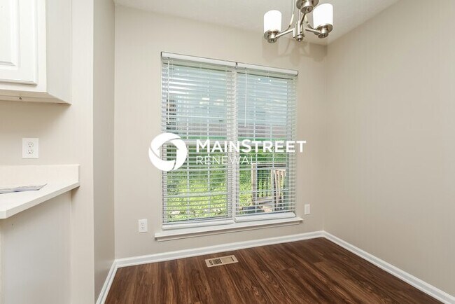 Foto del edificio - 3 Bedroom Pet-Friendly Home in Goodlettsville, TN with Main Street Renewal