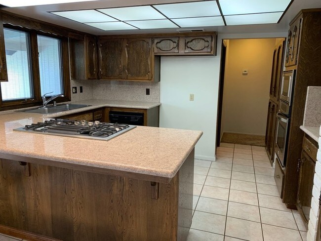 Building Photo - Charming Home for rent in Beverly Glen!