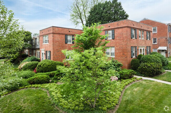 Foto del edificio - Arlington Village