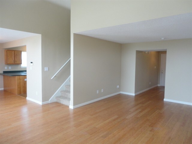 Building Photo - 1502 Prairieview Lane