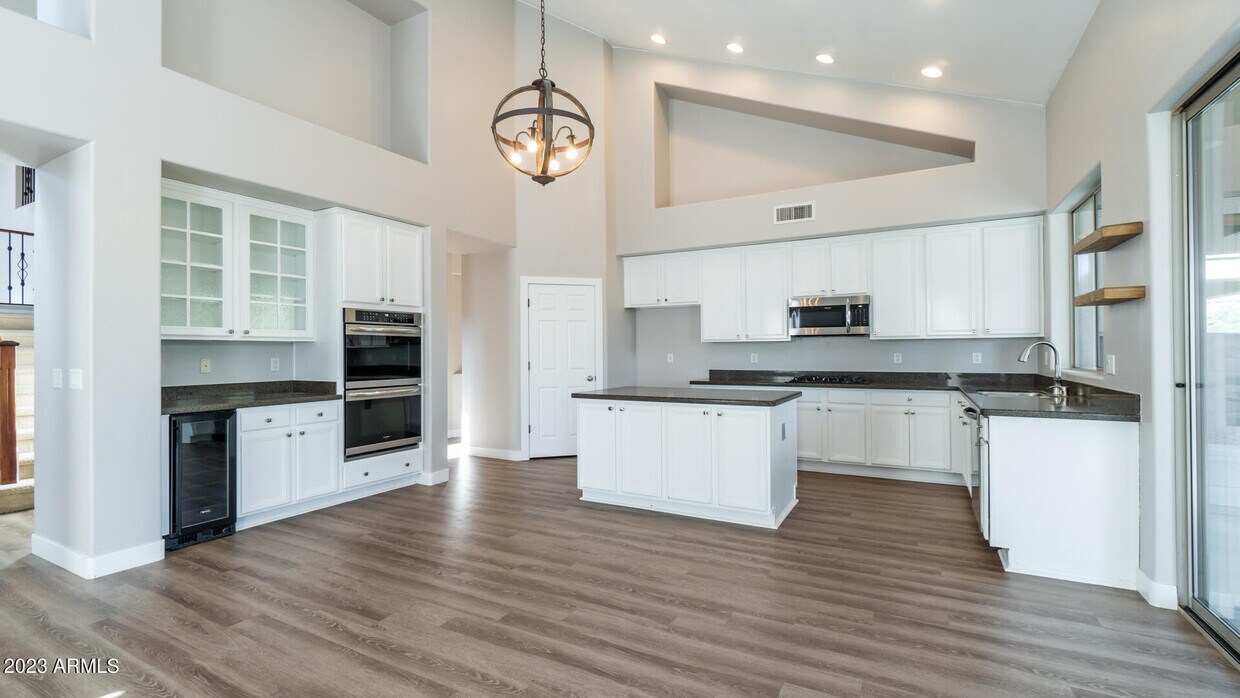 Foto principal - 3441 W Little Hopi Dr