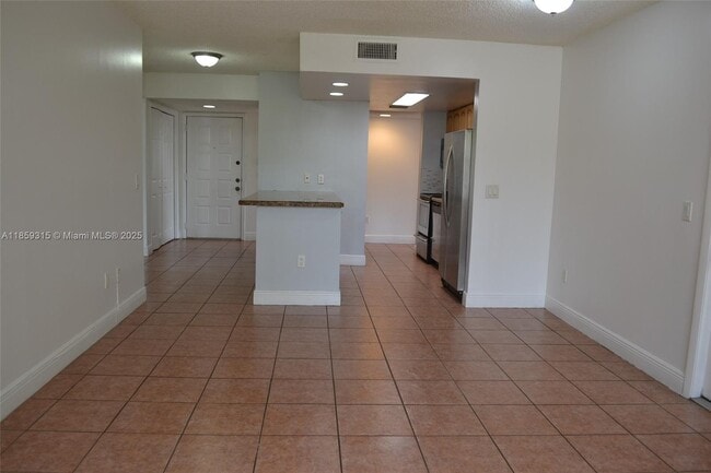 Foto del edificio - 4541 W McNab Rd